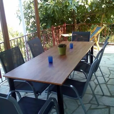 فندق Maria's Balcony-tsagarada *