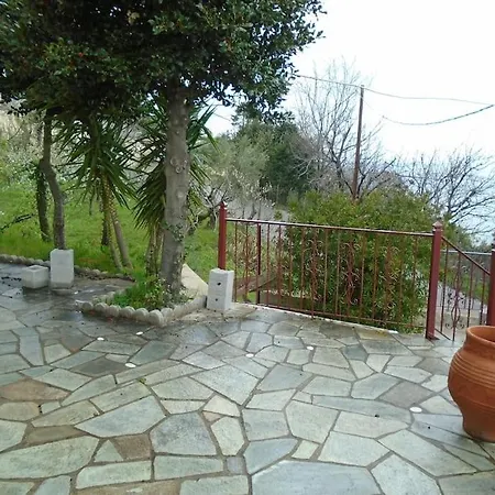Maria's Balcony-tsagarada فندق *